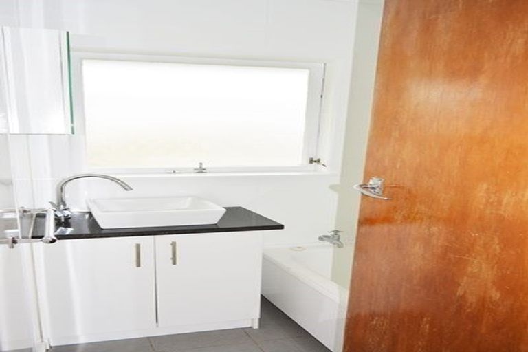 Photo of property in 1/265 Massey Road, Mangere East, Auckland, 2024