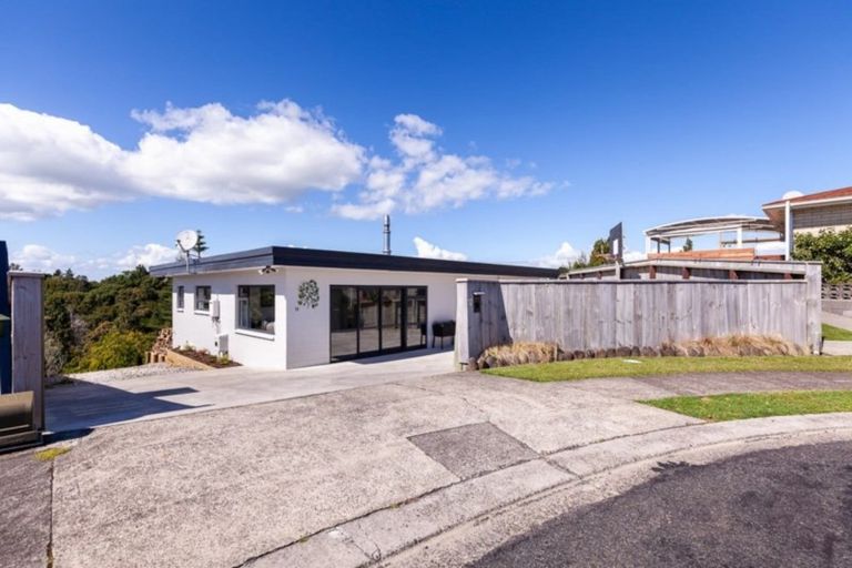 Photo of property in 12 Evelyn Place, Welbourn, New Plymouth, 4310