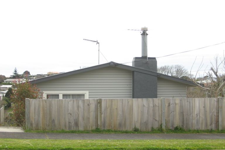 Photo of property in 24 Penrith Street, Westown, New Plymouth, 4310