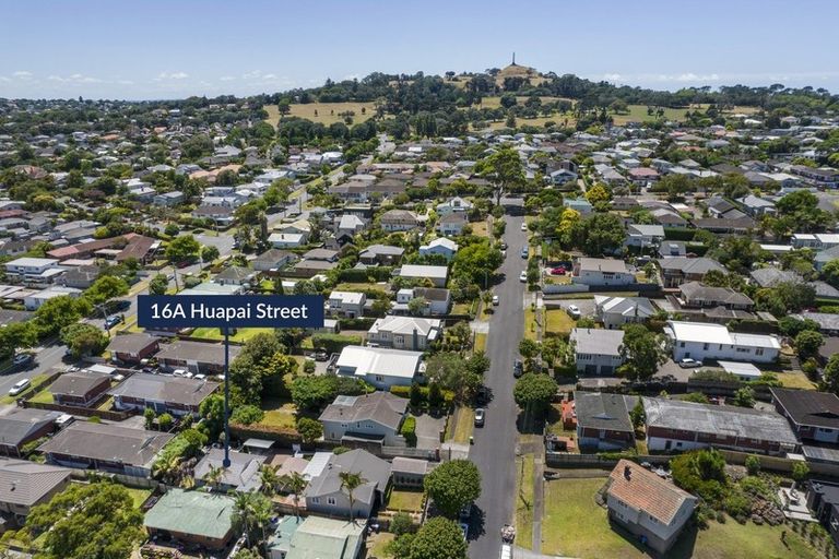 Photo of property in 16a Huapai Street, Onehunga, Auckland, 1061