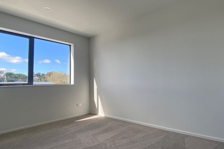 Photo of property in 31b Weldene Avenue, Glenfield, Auckland, 0629