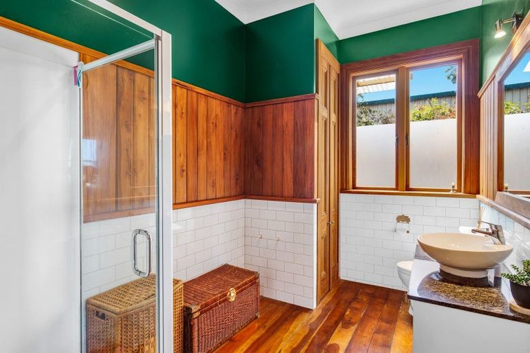 Photo of property in 4 Muhunoa West Road, Ohau, Levin, 5570