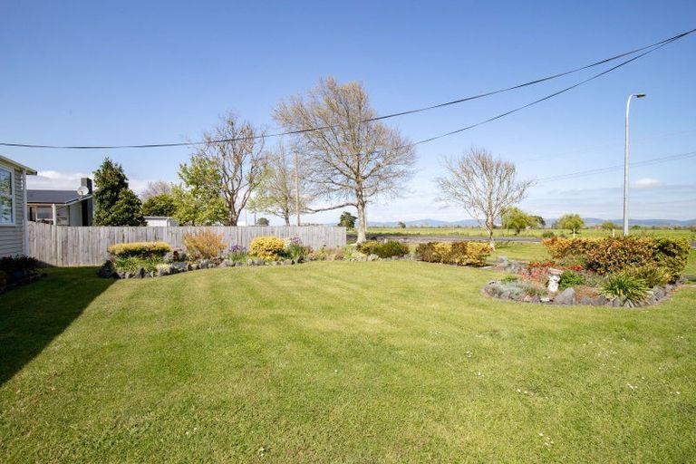 Photo of property in 100 Pipiroa Road, Ngatea, 3503