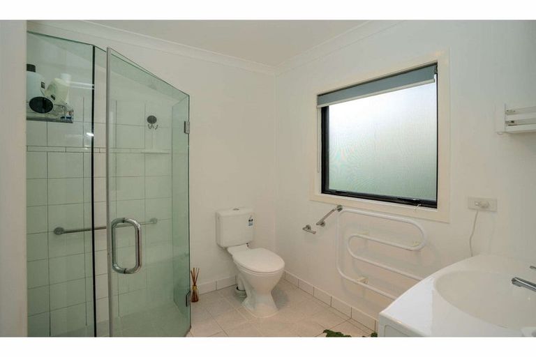 Photo of property in 21 Oakridge Drive, Kerikeri, 0230