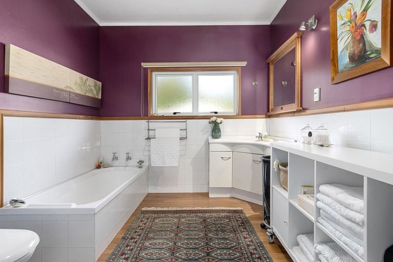 Photo of property in 1222 Welcome Bay Road, Papamoa, Te Puke, 3187