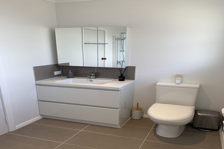 Photo of property in 48 View Road, Titahi Bay, Porirua, 5022