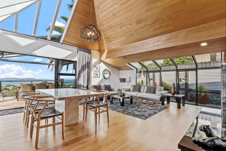 Photo of property in 5 Kotare Place, Sandspit, Warkworth, 0982