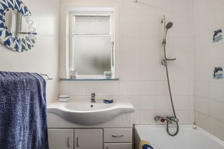 Photo of property in 72 Manuka Street, Castlecliff, Whanganui, 4501