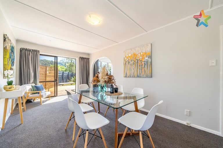 Photo of property in 4 Deans Grove, Taita, Lower Hutt, 5011