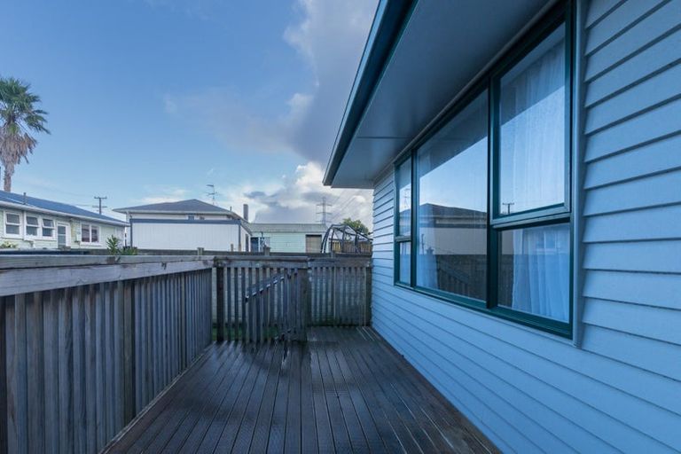 Photo of property in 12a Everitt Road, Otara, Auckland, 2023
