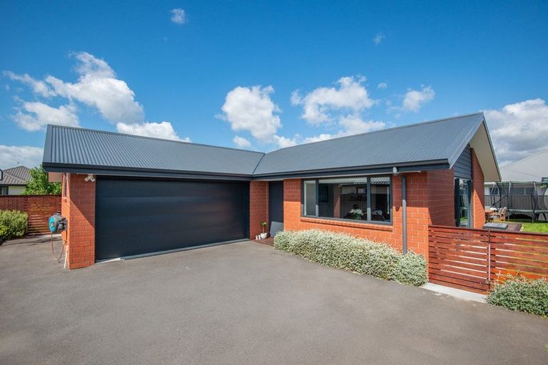 Photo of property in 38 Anderton Crescent, Mosgiel, 9024