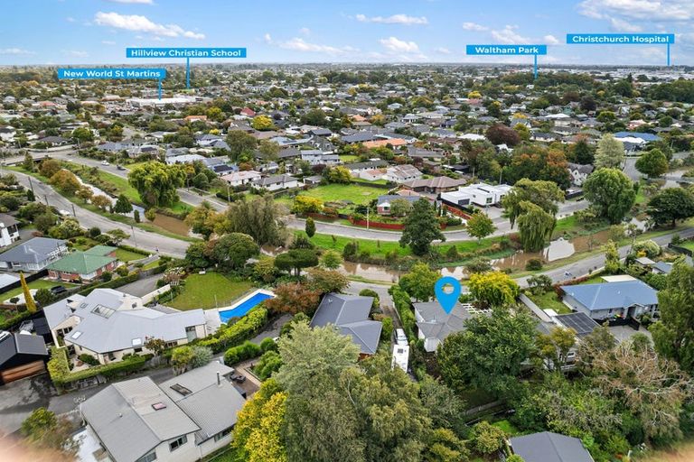 Photo of property in 211 Fifield Terrace, Opawa, Christchurch, 8023