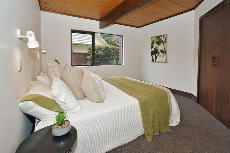 Photo of property in 23 Kensington Place, Fairfield, Hamilton, 3214