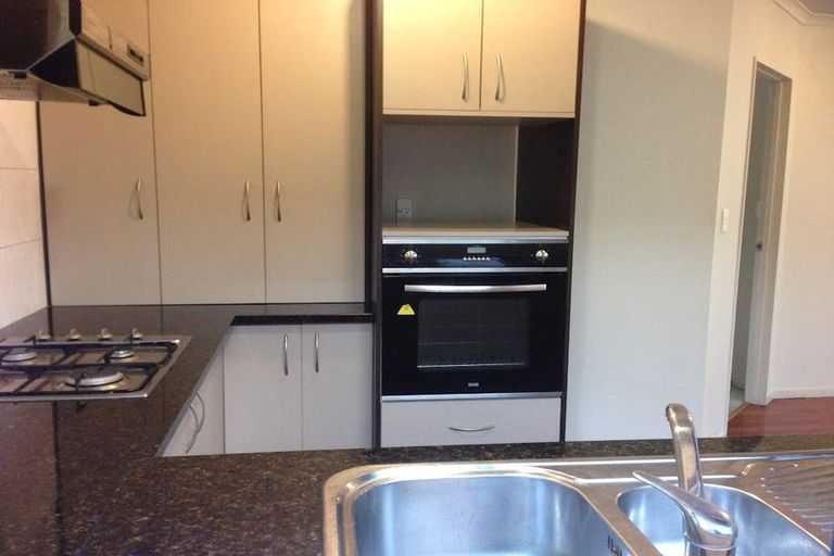 Photo of property in 74 Ridge Road, Howick, Auckland, 2014