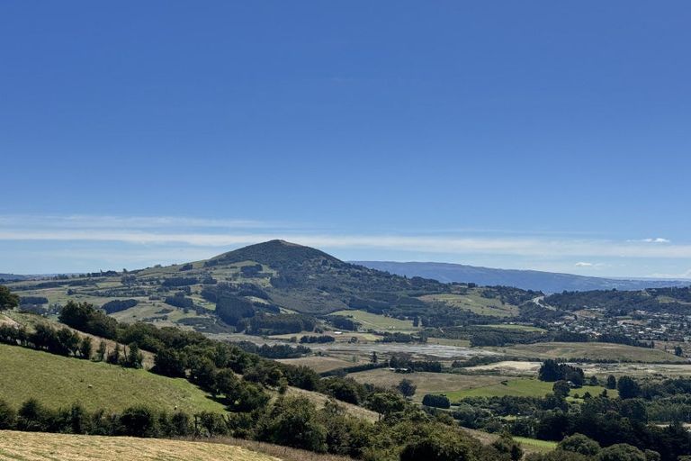 Photo of property in 1 Church Hill Road, Green Island, Dunedin, 9018
