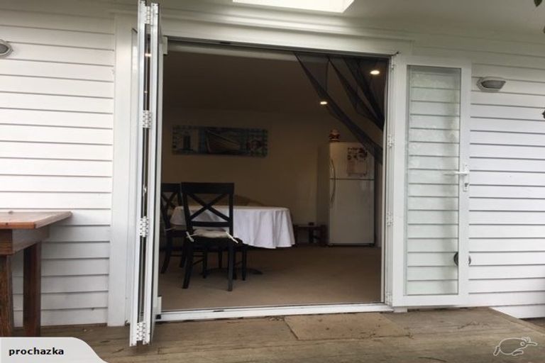 Photo of property in 22 Saint Leonards Road, Devonport, Auckland, 0624