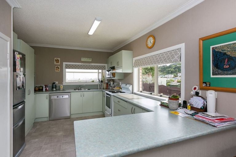 Photo of property in 98 Ngamotu Road, Spotswood, New Plymouth, 4310