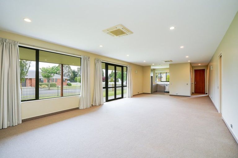 Photo of property in 111 Govan Drive, Te Anau, 9600