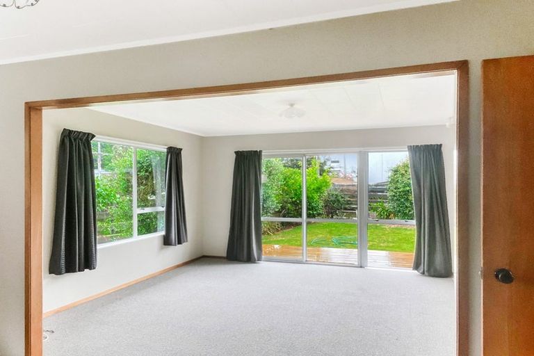 Photo of property in 4 Hinemoa Avenue, Taupo, 3330