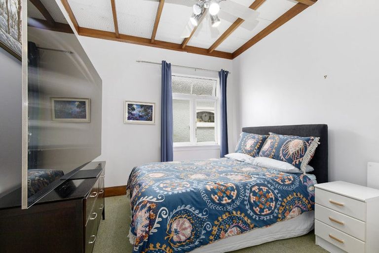 Photo of property in 5 Moana Grove, Waiwhetu, Lower Hutt, 5010