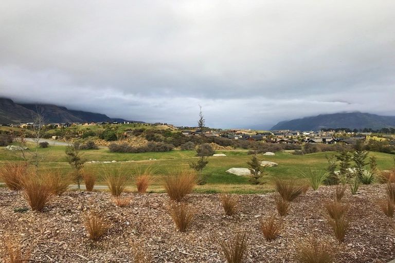 Photo of property in 8 Falconer Rise, Jacks Point, Queenstown, 9371