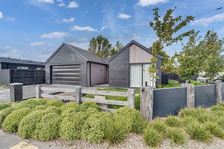 Photo of property in 2 Muirhill Street, Halswell, Christchurch, 8025