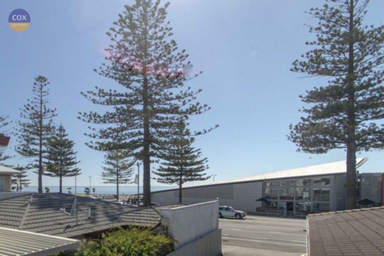 Photo of property in 483 Marine Parade, Napier South, Napier, 4110