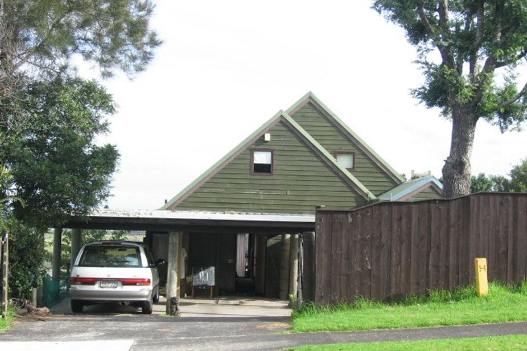 Photo of property in 34 Ellesmere Crescent, Pakuranga Heights, Auckland, 2010