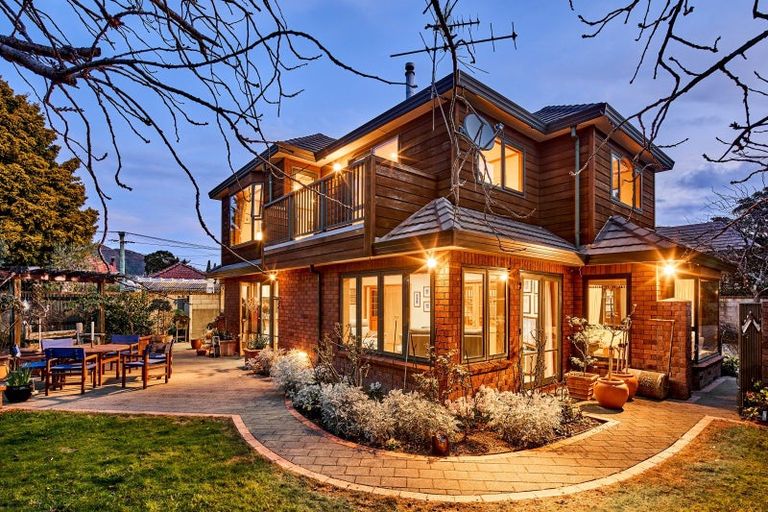 Photo of property in 1/7 Massey Avenue, Woburn, Lower Hutt, 5010