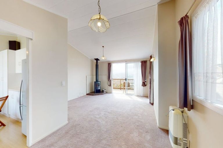 Photo of property in 6 Kekerenga Street, Strathmore Park, Wellington, 6022