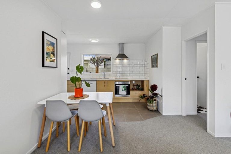 Photo of property in 3/34 Walton Street, Red Beach, 0932