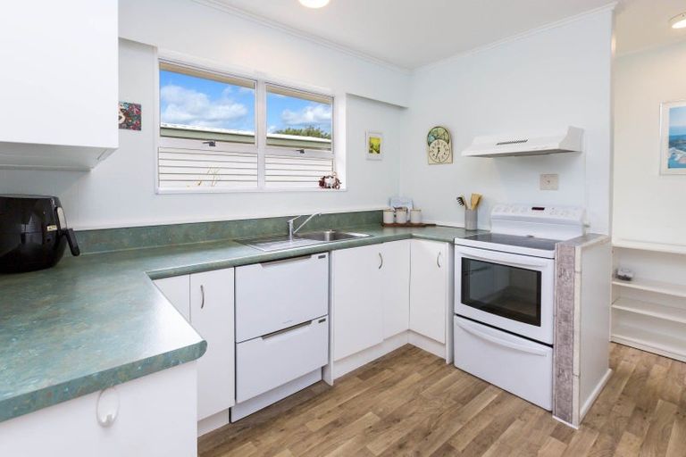 Photo of property in 108 California Drive, Totara Park, Upper Hutt, 5018