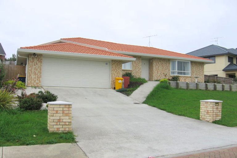 Photo of property in 12 Te Wharau Drive, Greenhithe, Auckland, 0632