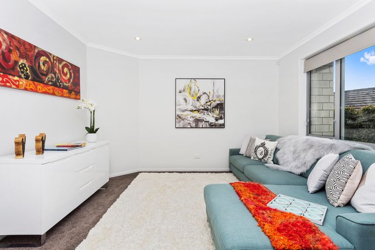 Photo of property in 4 Mcneish Place, Pokeno, 2402