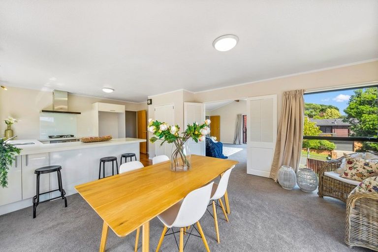 Photo of property in 13 Kinnel Grove, Papakowhai, Porirua, 5024