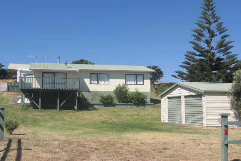 Photo of property in 605 Pukehina Parade, Pukehina, 3189