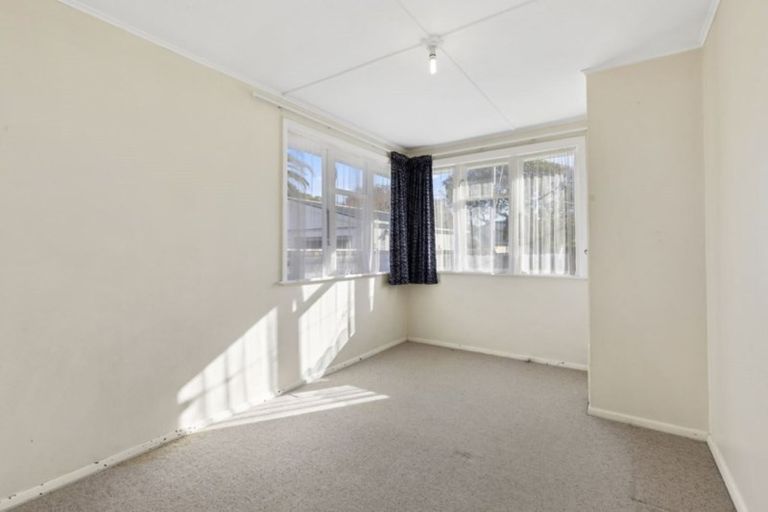 Photo of property in 302 Oxford Terrace, Avalon, Lower Hutt, 5011