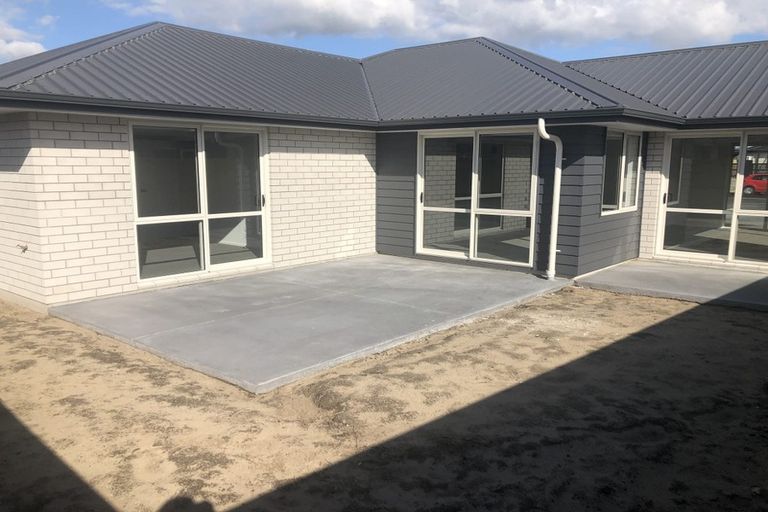 Photo of property in 221 Te Okuroa Drive, Papamoa, 3118