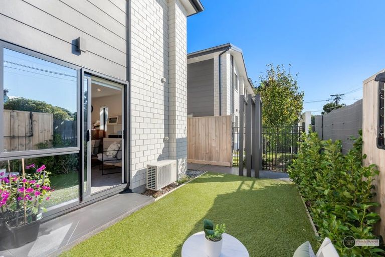 Photo of property in 2c Avon Street, Waterloo, Lower Hutt, 5011