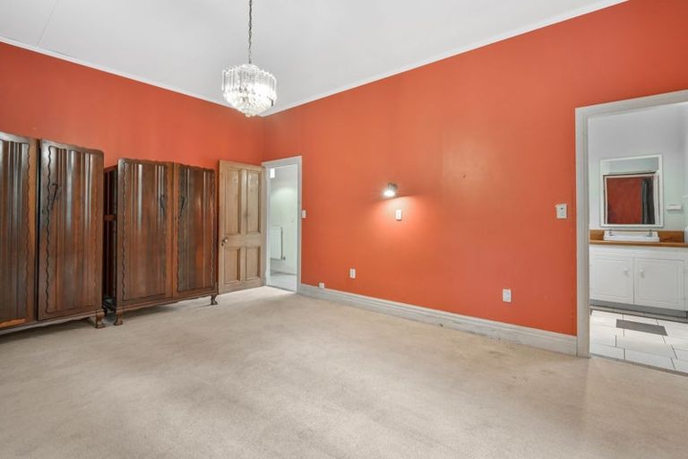 Photo of property in 2 Rose Street, Waipawa, 4210