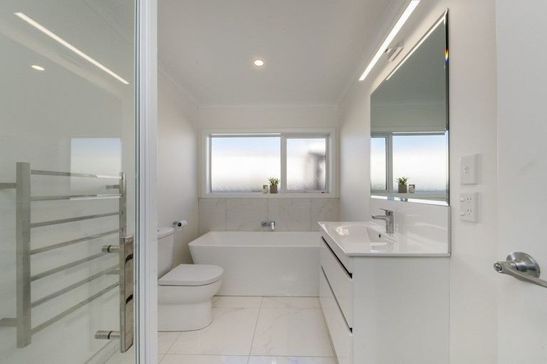 Photo of property in 98 Ferguson Street, West End, Palmerston North, 4412