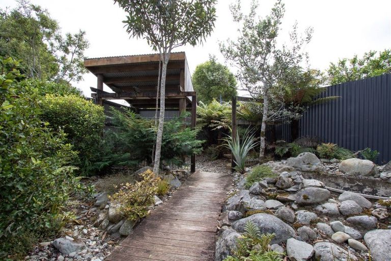 Photo of property in 14 Butlers Road, Ruatapu, Hokitika, 7883