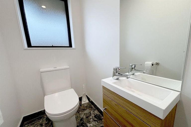 Photo of property in 37 Applegrove Crescent, Belfast, Christchurch, 8051