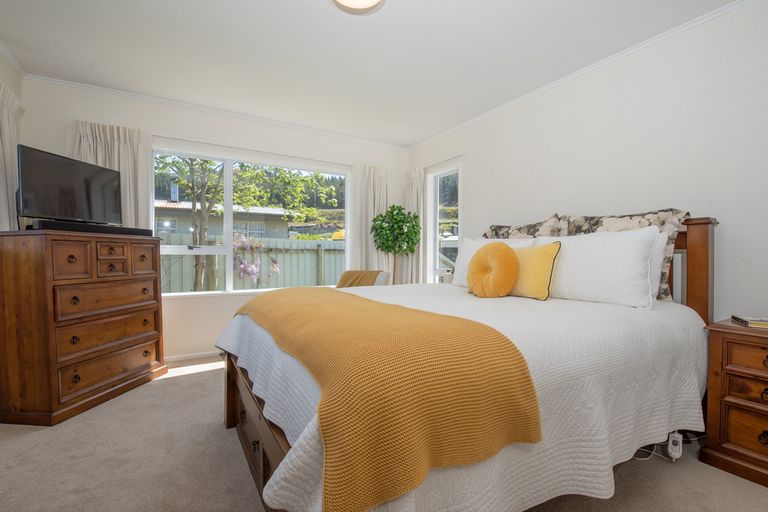 Photo of property in 75 Shields Street, Clyde, 9330