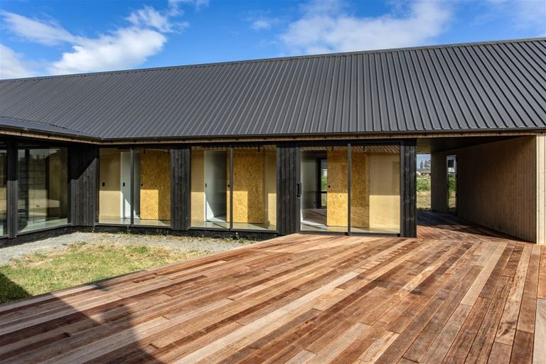 Photo of property in 82 Queens Avenue, Waikuku Beach, 7402