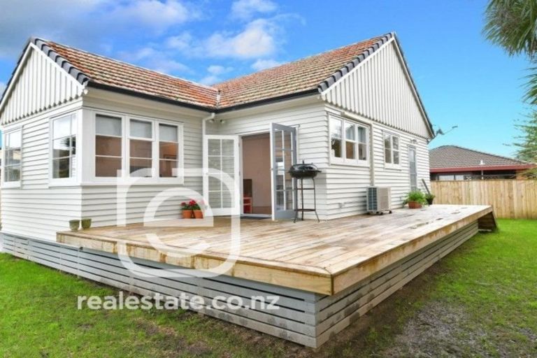 Photo of property in 430 Hibiscus Coast Highway, Orewa, 0931