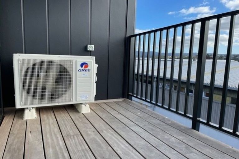 Photo of property in 202/28c Eileen Newey Place, Henderson, Auckland, 0612