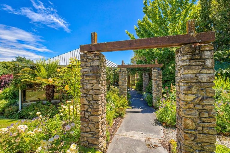 Photo of property in 36 Warren Street, Wanaka, 9305