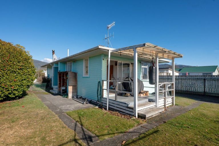 Photo of property in 46 Hingaia Street, Turangi, 3334