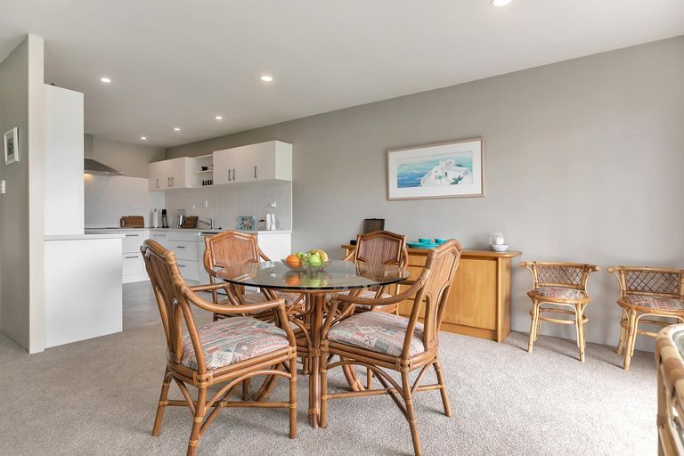 Photo of property in 9/34 Waiwera Place, Waiwera, Orewa, 0994